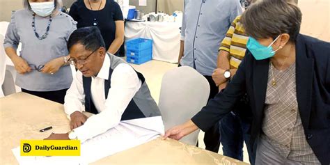 NEW WAGE HIKE LOOMS: DOLE.